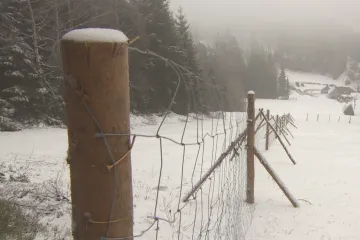 Sjezdovku v Radvanicích rozdělil plot. Lyžaři mají smůlu