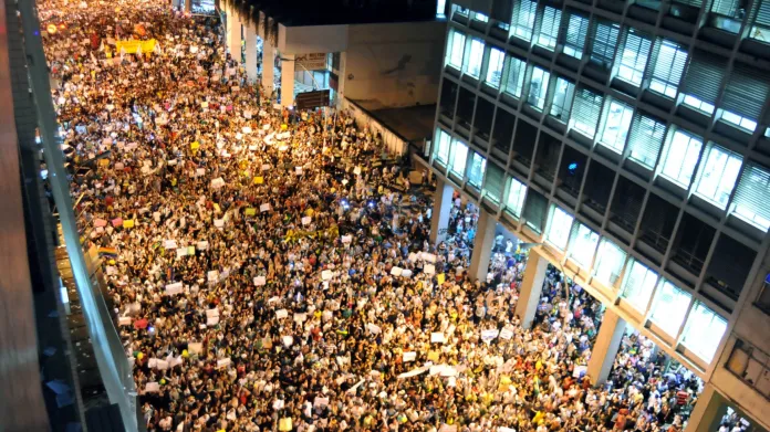 Demonstrace v Riu de Janeiru