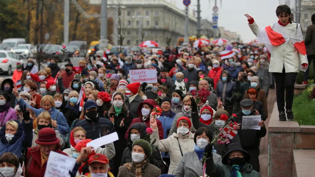 Opoziční demonstrace v Minsku z 19. 11.