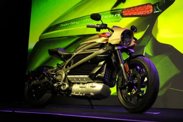 Pružné televize, tichý Harley, chodící auta i robot na pečení chleba. Začal technologický veletrh CES