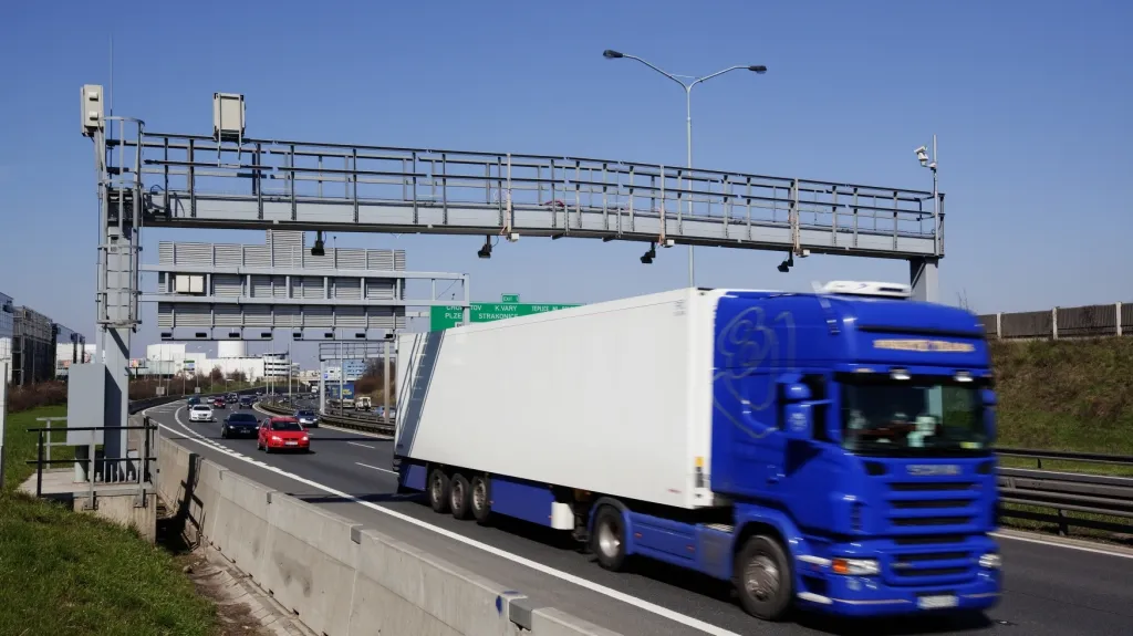 ŘSD si chce posvítit na kamiony „skokany", kteří neplatí mýtné