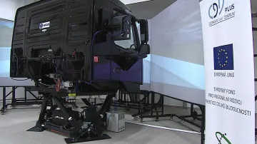 Simulátor pro řidiče kamionů a autobusů