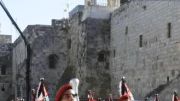 Průvod před bazilikou Narození Páně