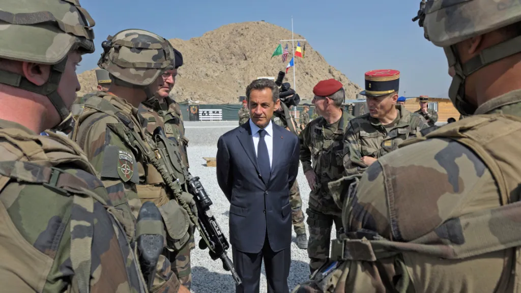 Nicolas Sarkozy u francouzských vojáků v Afghánistánu