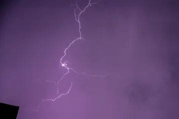 Po nočních bouřkách zůstává na Vysočině bez elektřiny několik obcí