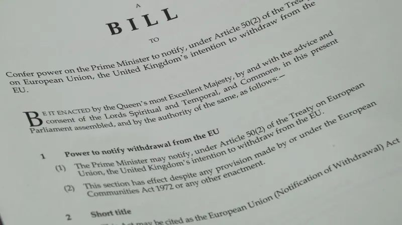Návrh zákona umožňujícího spustit brexit