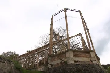 Zámecký palmový skleník ve Valči prochází kompletní rekonstrukcí