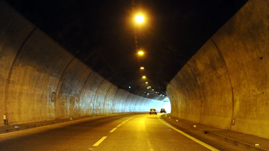 Pisárecký tunel