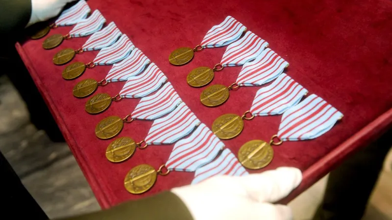 Medaile Za službu v zahraničí