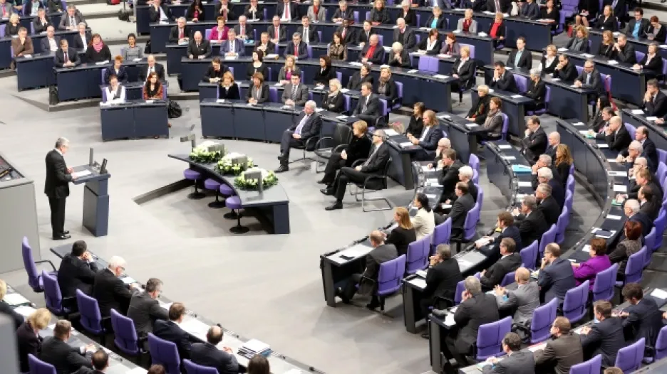 Gauckova slova mnozí vyslechli se sklopenou hlavou