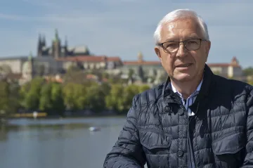 Prezidentem by se podle průzkumu stal Drahoš. Zeman je pro stále více lidí nepřijatelný