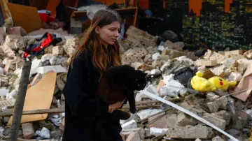 Následky ruských dronových útoků u Kyjeva
