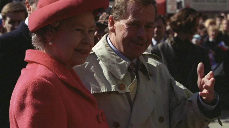 Alžběta II. přijela do České republiky na pozvání Václava Havla