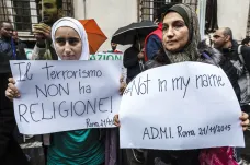 "Ne mým jménem." Muslimové v Itálii protestují proti terorismu