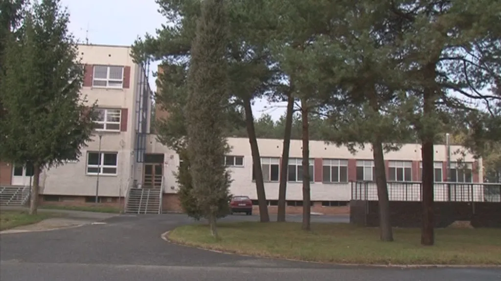 Celý komplex se nejprve musí přizpůsobit nárokům věznice