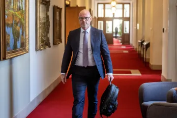 Plaga chce po Kettnerovi za falešnou fotku adekvátní omluvu, odvolání nezvažuje