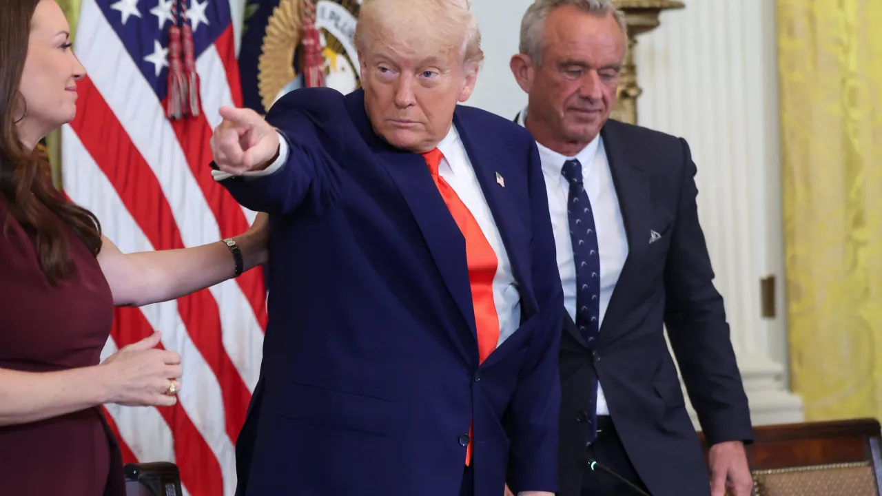 Trumpova kryptovečeře vyvolala otázky, kdo si může koupit prezidenta — ČT24  — Česká televize