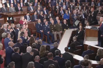 Zmaření jaderných snah či změna režimu? Cíl operace proti Íránu zůstává nejasný