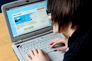 Odborníci budou sledovat, co dělají děti na internetu