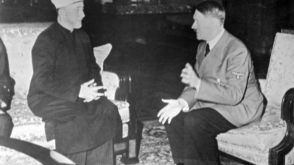 Adolf Hitler a velký muftí Muhammad Amín Husajní na setkání v Berlíně v roce 1941