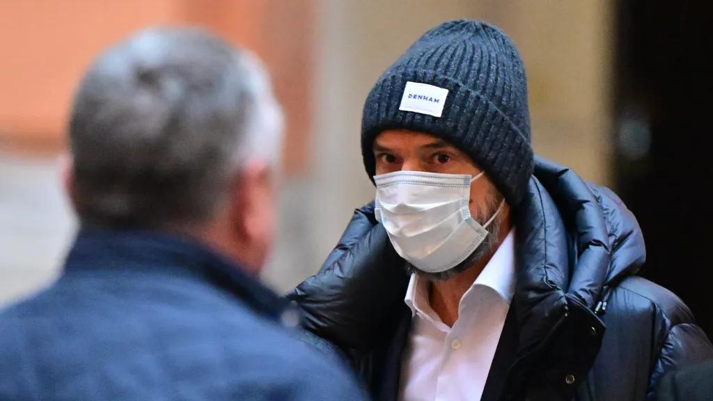 Jiří Švachula u Krajského soudu v Brně