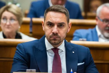 Nadějnou maďarskou alianci na Slovensku rozštěpil orbánovec Gyimesi. Volá po konci Benešových dekretů