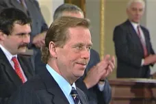 Před 30 lety byl Václav Havel zvolen prezidentem České republiky. Podívejte se na záznam volby
