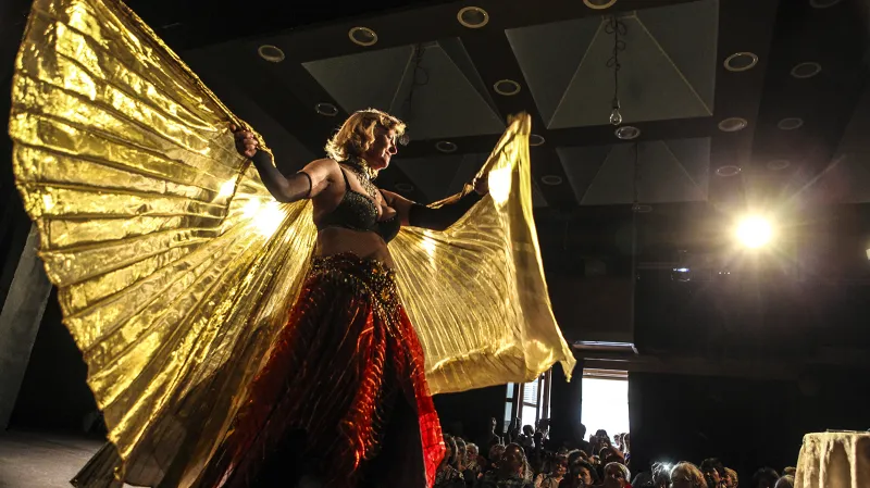 Organizace Život 90 dnes otevřela dveře svého sídla na Praze 1. Na programu byla mimo jiné i módní přehlídka seniorek. Ukázaly, že život má křídla.