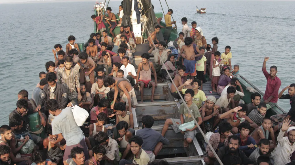 Asijští uprchlíci