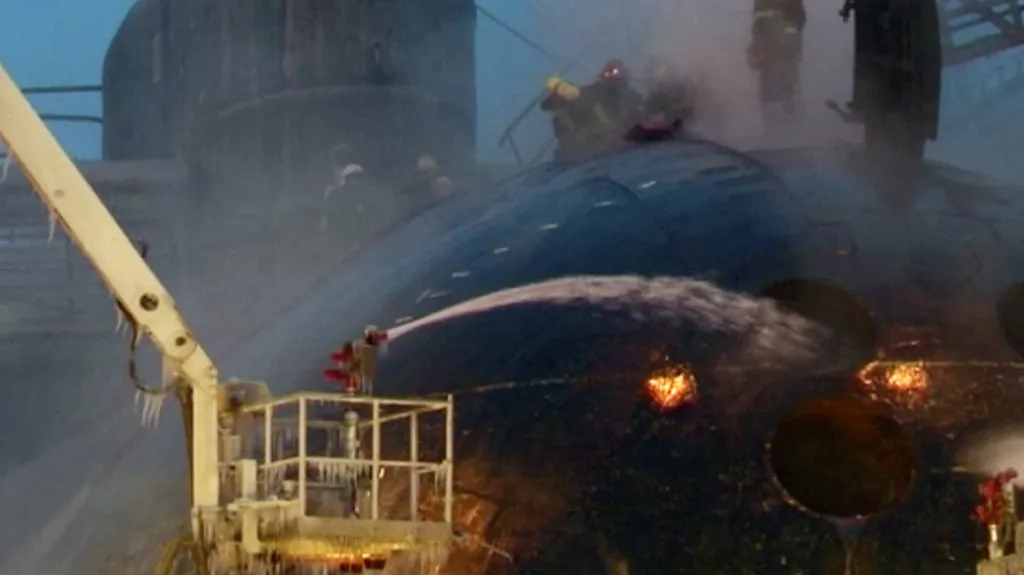 Požár v doku s jadernou ponorkou