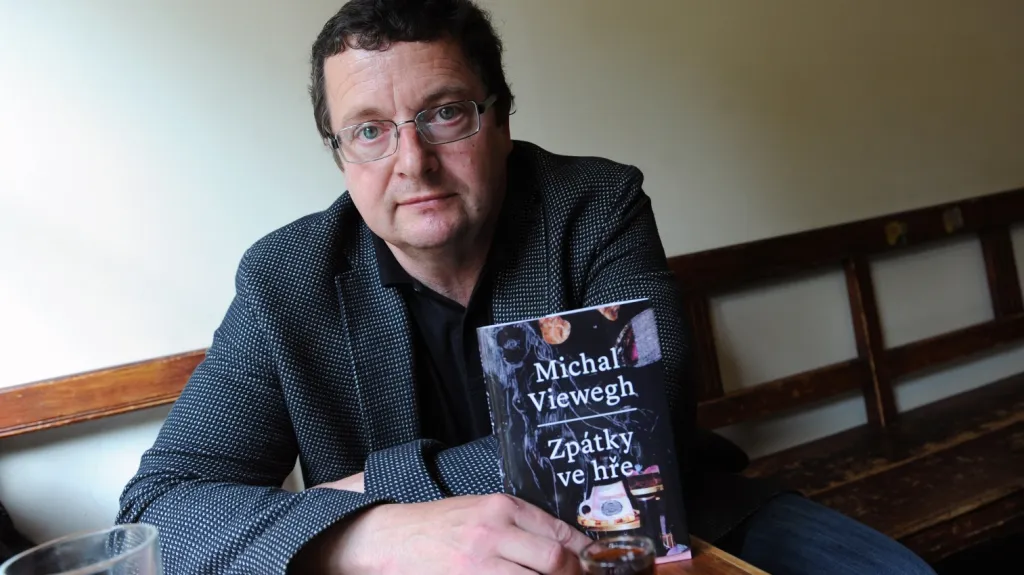 Michal Viewegh s knihou Zpátky ve hře