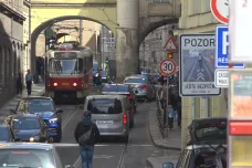 Starostové sousedních čtvrtí mají výhrady k návrhu zpoplatnit vjezd do Prahy 1