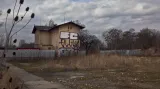 Zbytky zaniklé železniční trasy z Těšnova do Vysočan