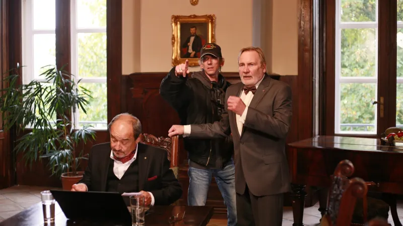 Natáčení Labyrintu II / Viktor Preiss, Jiří Strach, Jiří Štěpnička