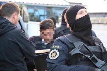 Slovenští policisté provádějí razie u podnikatele Kočnera, kterého média spojují s vraždou Kuciaka