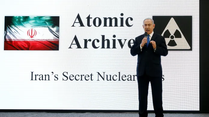 Netanjahu při prezentaci dokumentů o íránském jaderném programu