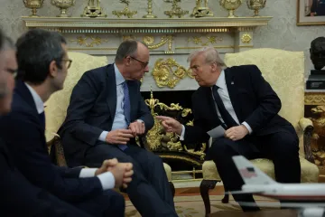 O budoucím vedení Íránu se rozhodne, až dokončíme údery, řekl Trump