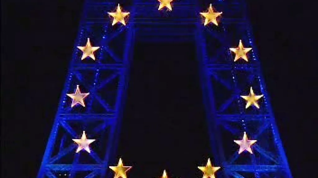 Eiffelova věž při francouzském předsednictví EU
