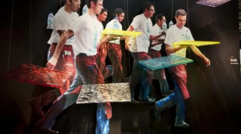 Kartell cafe by Hippos