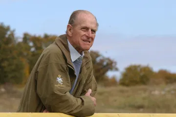 Námořník, bouřlivák, trpělivý manžel i novátor. Princ Philip ze zákulisí měnil tvář monarchie