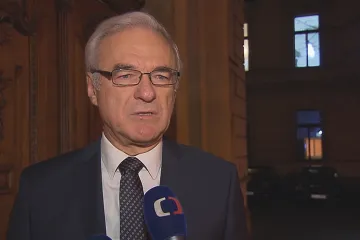Ministr kultury je proti zdanění restitucí. Církev je podle něj potřebná