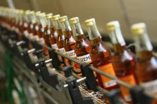 Češi mají při předvánočních nákupech zájem o tvrdý alkohol, který od ledna podraží