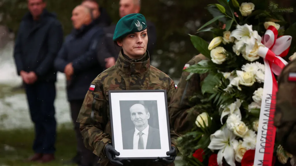 Pohřeb první oběti dopadu rakety v polském Przewodówě