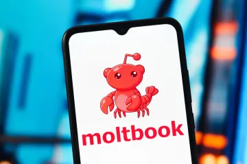 Sociální síť Moltbook je jen pro AI. Narušují ji ale lidští „boti“