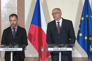 Vláda schválila snížení maximálního objemu výuky hrazené státem