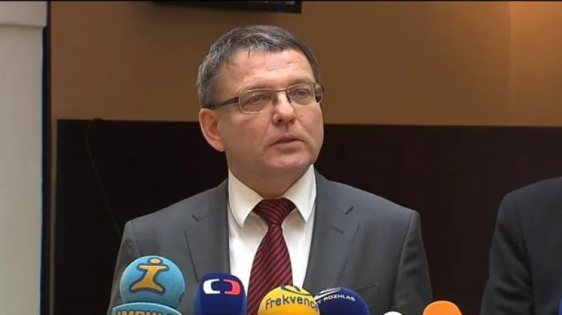 Brífink ČSSD k odvolání Karolíny Peake