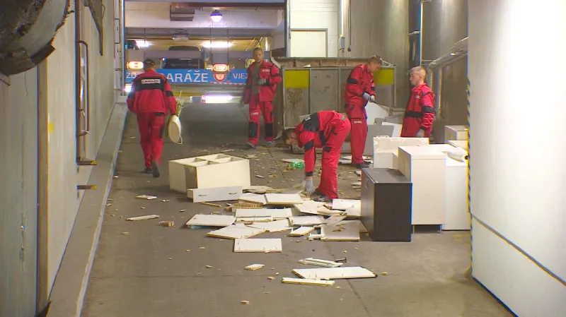 Likvidace škod po požáru Thermalu