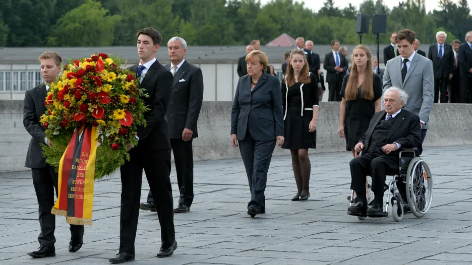 Angela Merkelová v Dachau
