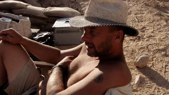 Režisér Václav Marhoul při natáčení filmu Tobruk