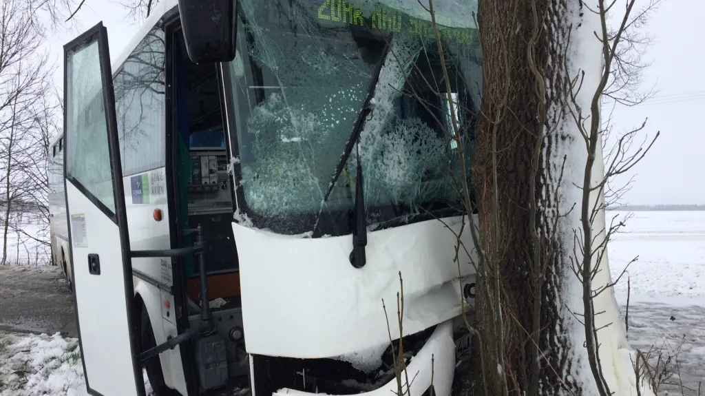Nehoda autobusu na Žďársku